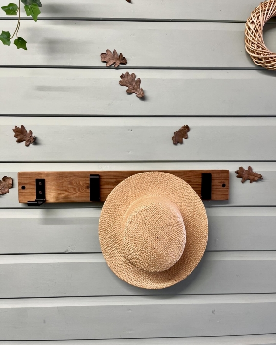Black Foldable Hooks 1