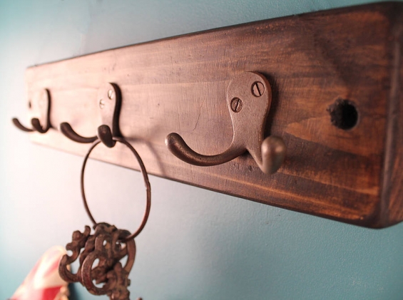 Reclaimed Wooden Wall Hook (Dark)